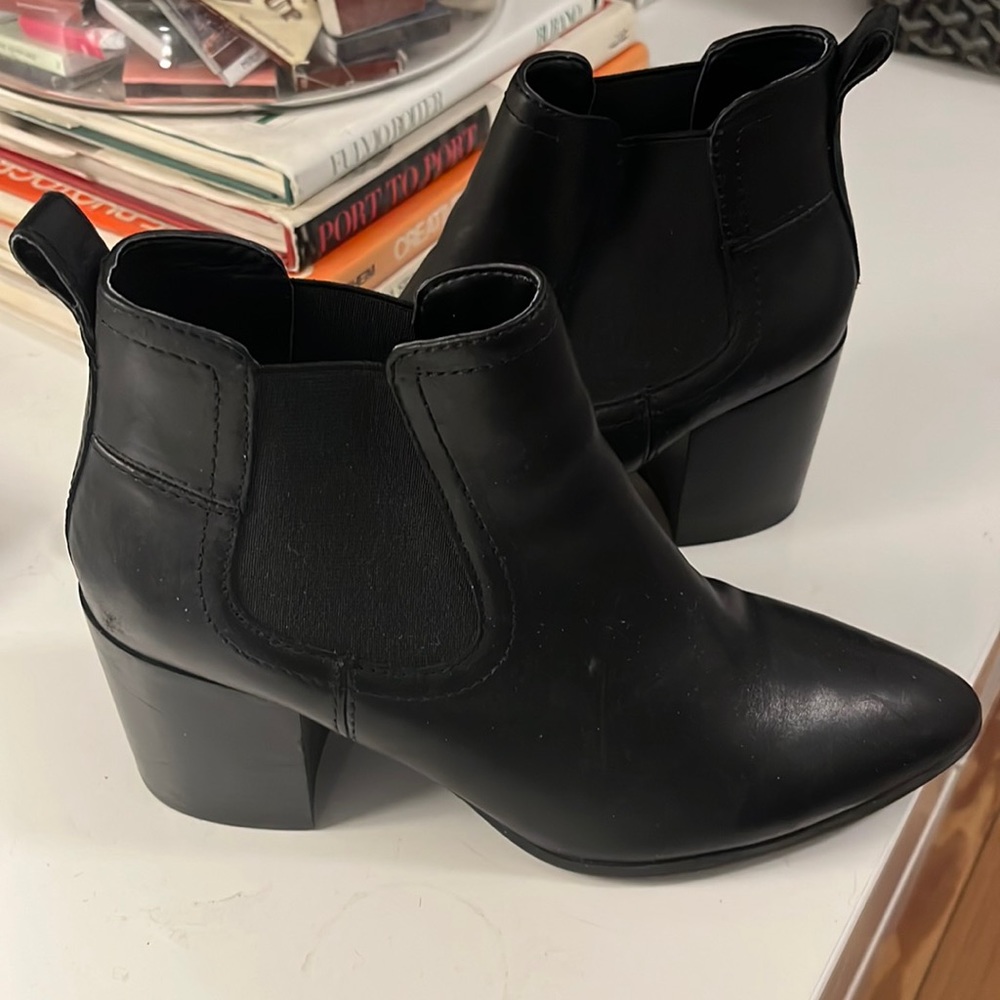 Steve Madden Black Leather Booties worn twice like new